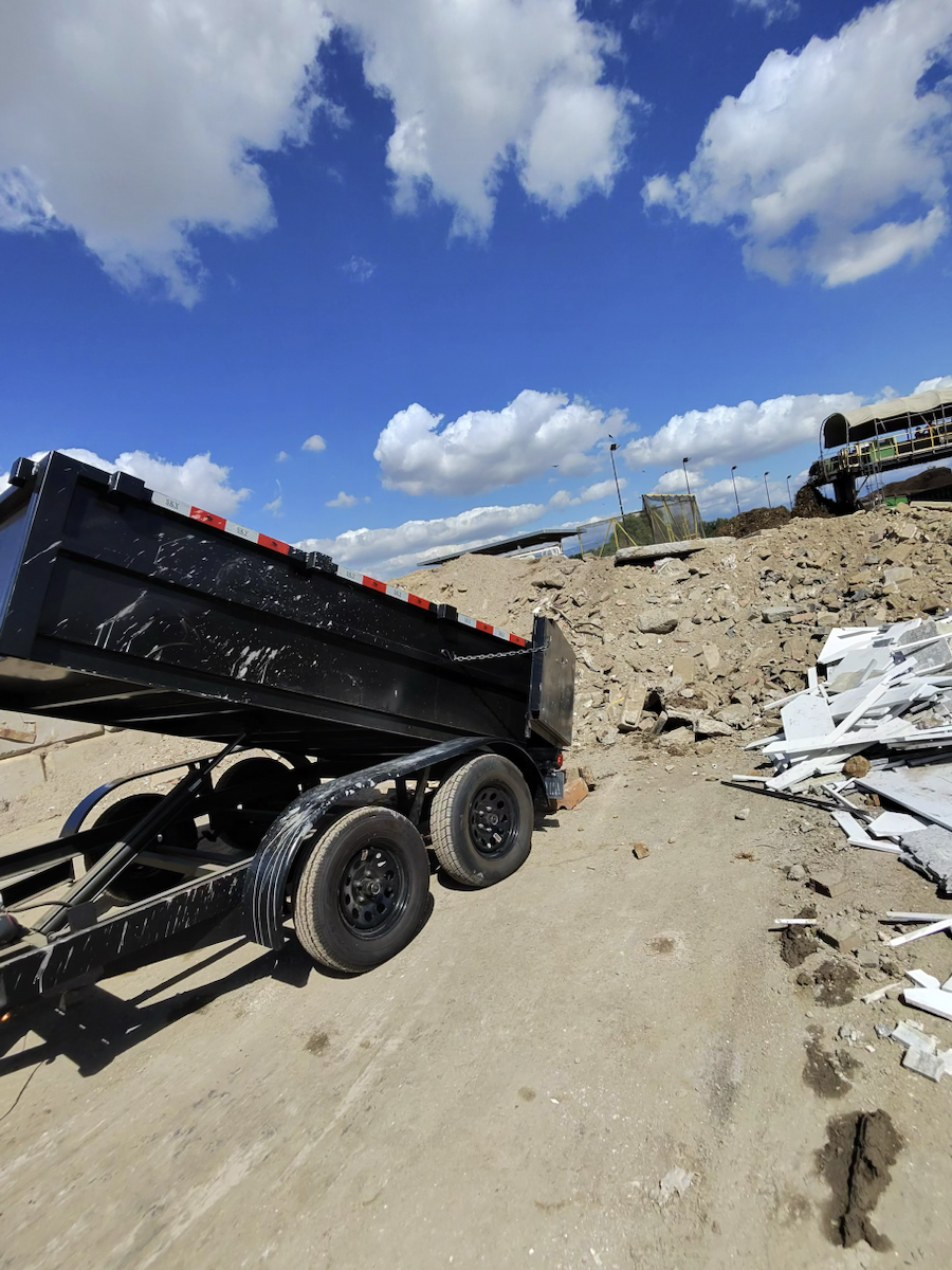 Dump trailer available for rent